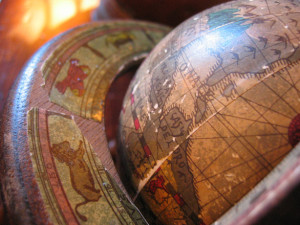 old-globe-1559231